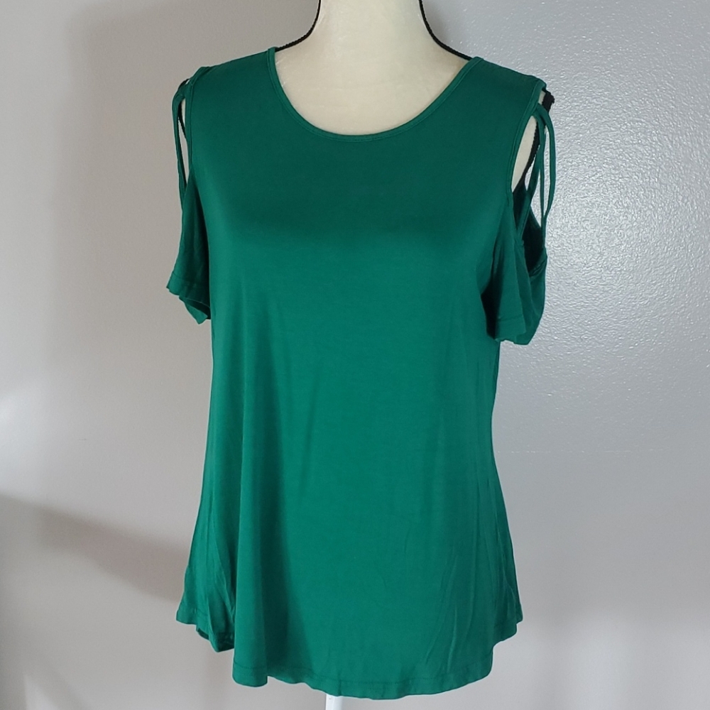 Cold shoulder tee - Picture 1 of 4